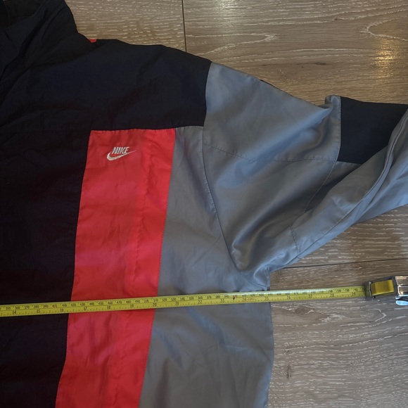Nike Men's Black, Red, and Gray Windbreaker - Picture 5 of 7